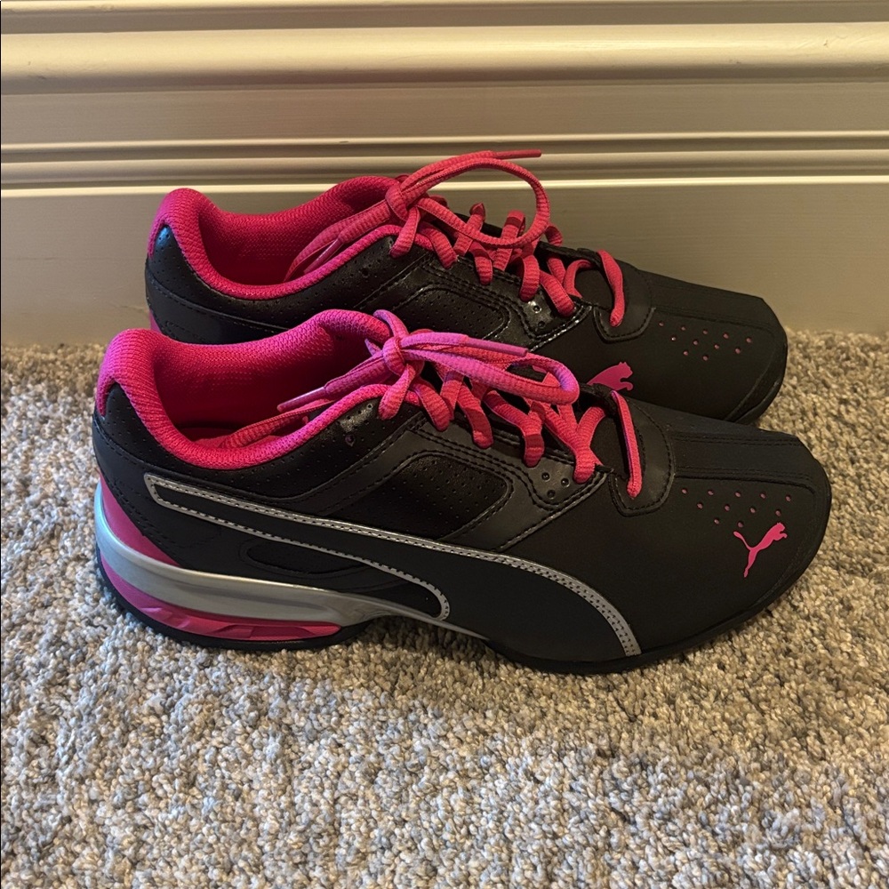 Puma Black Sneakers with Pink